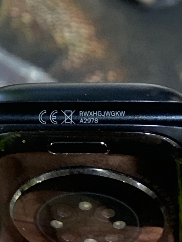 Photo 1 of Apple Watch Series 9 [GPS, 41mm] - Midnight Aluminum Case with Midnight Sport Band S/M (Renewed Premium)