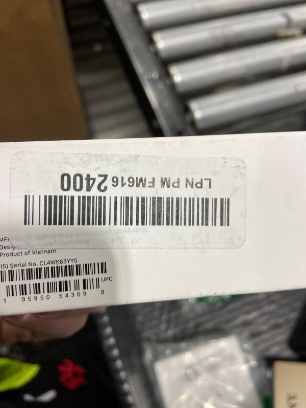 Photo 1 of Apple AirPods Pro 3 Wireless Earbuds, Active Noise Cancellation, Live Translation, Heart Rate Sensing,Hearing Aid Feature,Bluetooth Headphones,Spatial Audio, High-Fidelity Sound, USB-C Charging, White