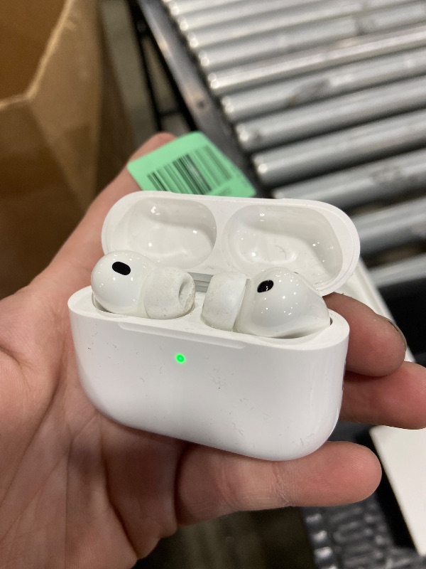 Photo 1 of Apple AirPods Pro 3 Wireless Earbuds, Active Noise Cancellation, Live Translation, Heart Rate Sensing,Hearing Aid Feature,Bluetooth Headphones,Spatial Audio, High-Fidelity Sound, USB-C Charging, White