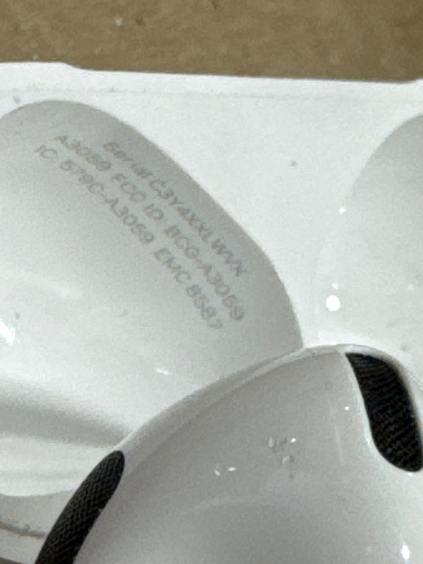 Photo 1 of *********READ CLERK NOTES**********
Apple AirPods 4 Wireless Earbuds, Bluetooth Headphones, with Active Noise Cancellation, Adaptive, Transparency Mode, Personalized Spatial Audio, USB-C Charging Case, Wireless Charging, H2 Chip