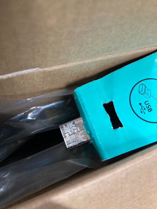 Photo 1 of ***(PARTS MISSING -SELLING AS IS)*** Logitech MK295 Wireless Keyboard Combo with Silent Touch Technology, Full Numpad, Advanced Optical Tracking, Lag-Free Wireless, 90% Less Noise - Graphite