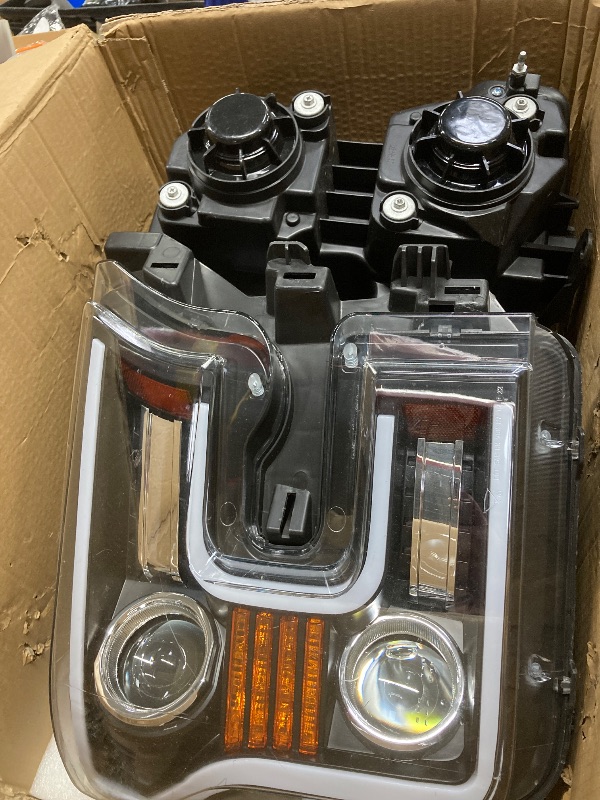 Photo 1 of *Crack on light* POKIAUTO Full LED Headlights for F150 15-17, DOT Approved LED Headlights Assembly with Switchback DRL Dynamic Animation Sequential Turn Signal for Ford F-150 2015-2017 (2PCS)