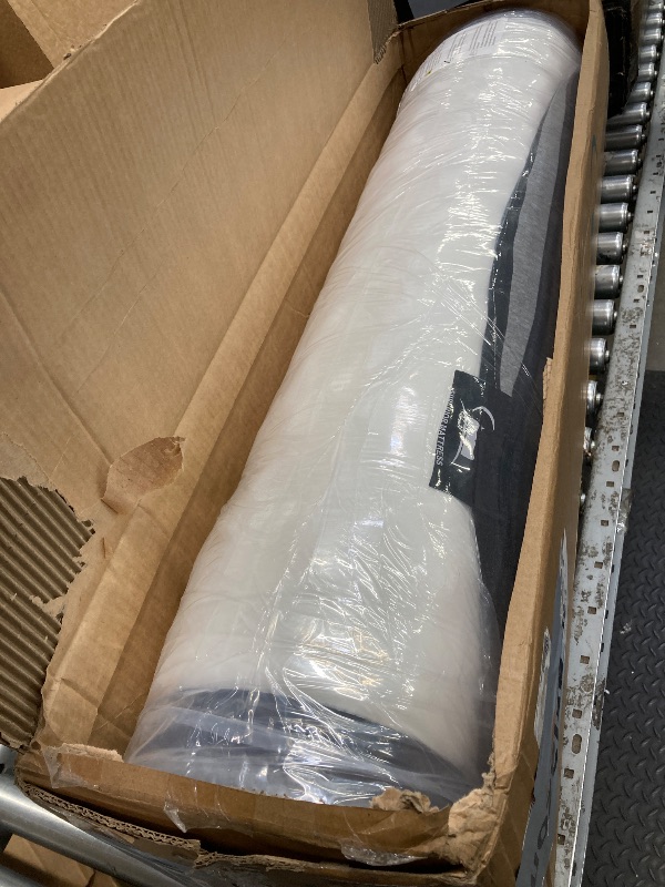 Photo 1 of *FACTORY SEALED* ZINUS 10 Inch Queen Green Tea Memory Foam Mattress [New Version], Fiberglass free, Medium Firm Feel, Zoned Pressure Relief, Certified Safe Foams & Fabric, Mattress in A Box