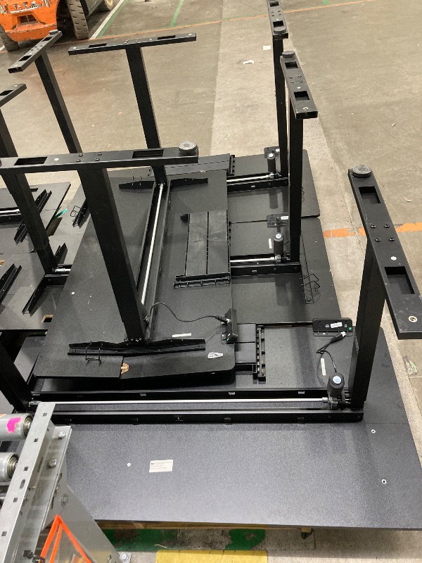 Photo 1 of   ** ONLY PARST *** 
COMPUTER DESK