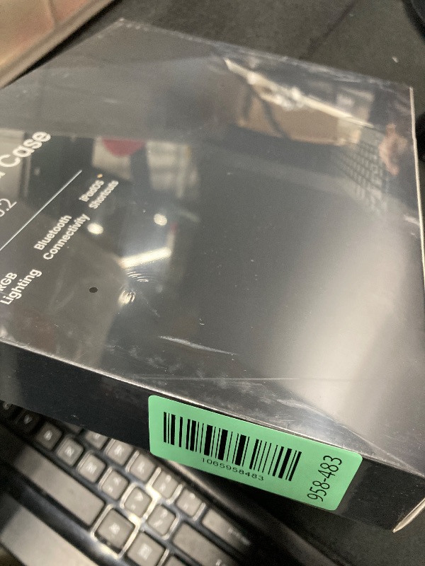 Photo 1 of  ** FACTORY SEAL ** 
EVEO iPad Case with Keyboard 10.2'' - iPad 9th Generation Case with Keyboard (2021) - for iPad Case 9th Generation/8th Gen/7th, Built-in Pencil Holder-Black