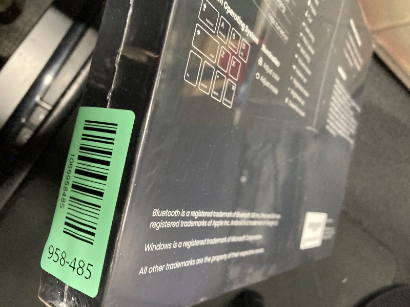 Photo 1 of  ** FACTORY SEAL ** 
EVEO iPad Case with Keyboard 10.2'' - iPad 9th Generation Case with Keyboard (2021) - for iPad Case 9th Generation/8th Gen/7th, Built-in Pencil Holder-Black