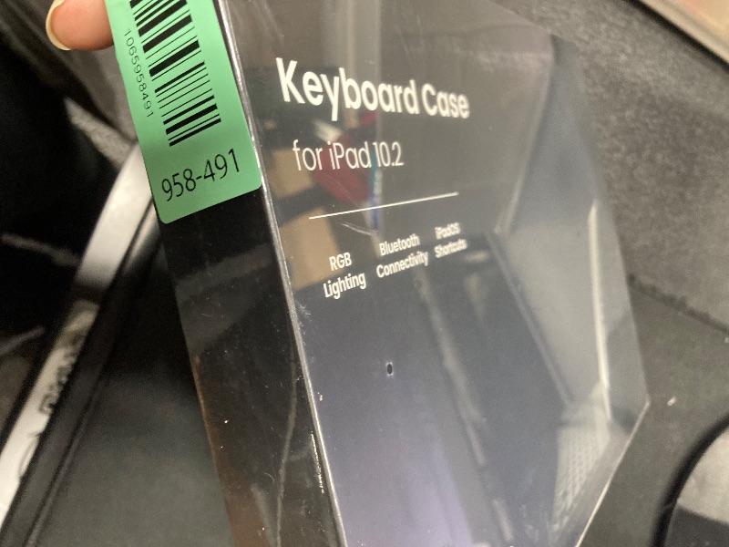 Photo 1 of  ** FACTORY SEAL ** 
EVEO iPad Case with Keyboard 10.2'' - iPad 9th Generation Case with Keyboard (2021) - for iPad Case 9th Generation/8th Gen/7th, Built-in Pencil Holder-Black