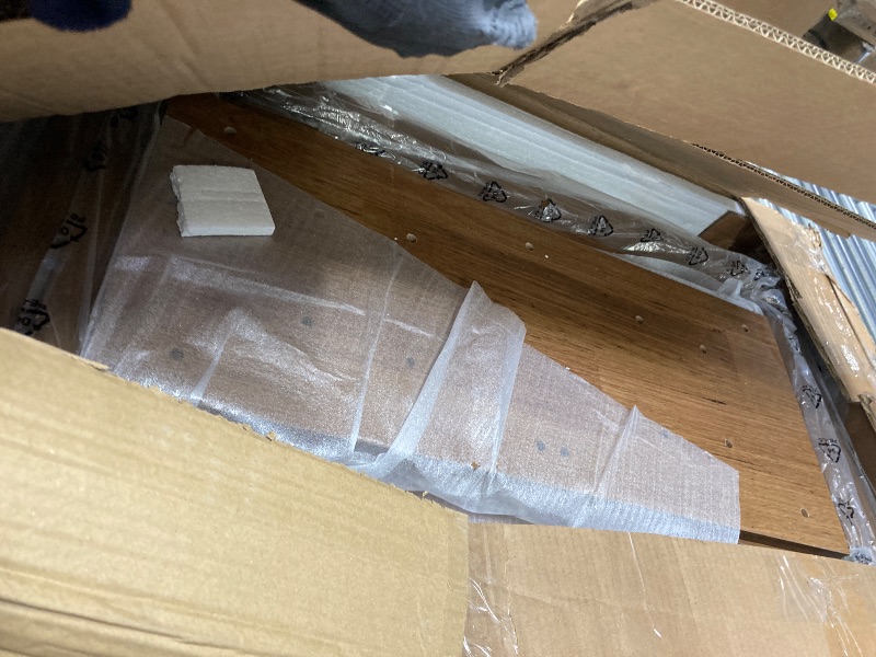 Photo 1 of ***It's used; we don't know if it's missing parts or if it works 100%.****LITTLE TREE Dining Table for 6 People, Wooden Dining Table, Rectangle Table with Heavy Duty Legs, Modern Dining Table for Kitchen, Dining Room, Light Brown