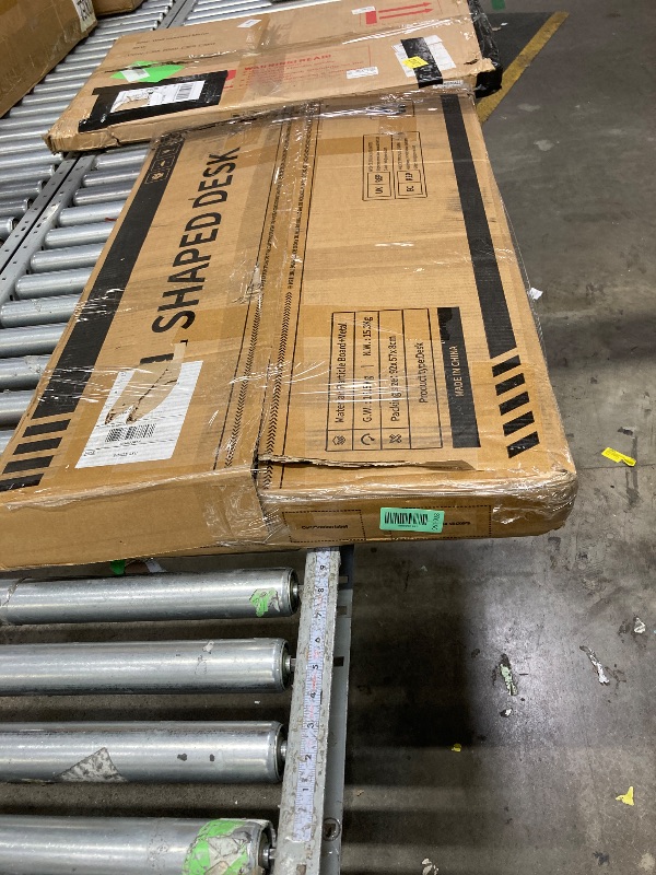 Photo 1 of ***It's used; it's unknown if it's missing parts and if it works 100%.**** Computer Desk L Shaped, 51 Inch Reversible L Shaped Desk, Gaming Desk, Home Office Desk, Carbon Fiber Black