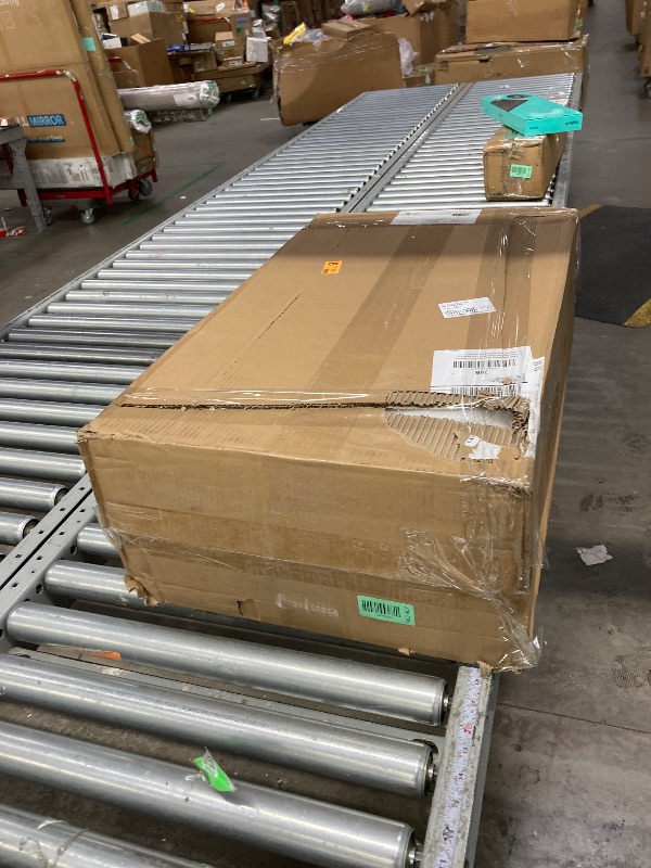 Photo 1 of **It's used and it's unknown if any parts are missing or if it works 100%.*****Amazon Basics Portable Oil Radiator Heater for Indoor Use, 3 Heat Settings, Over-Heat Protection, ETL-certified Safety, 7 Oil-Filled Steel Fins, 1500W, 11"D x 14.8"W x 25.2"H, 