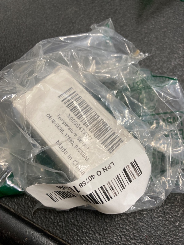 Photo 1 of 1/2" Temp Sender Temperature Sensor 18-5898 97258A1 171960 Replacement for Mercruiser v6 v8 4.3 5.0 5.7 7.4 8.2 350