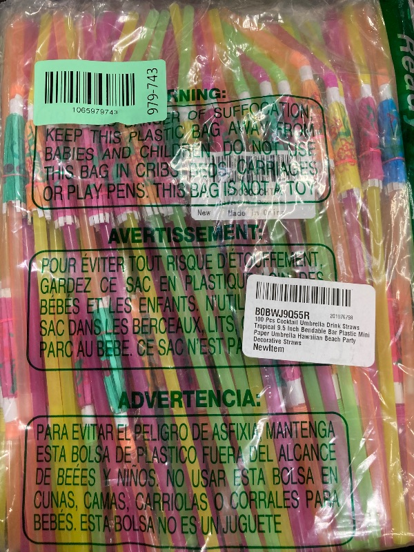 Photo 1 of 100 Pcs Cocktail Umbrella Drink Straws Tropical 9.5 Inch Bendable Bar Plastic Mini Paper Umbrella Hawaiian Beach Party Decorative Straws