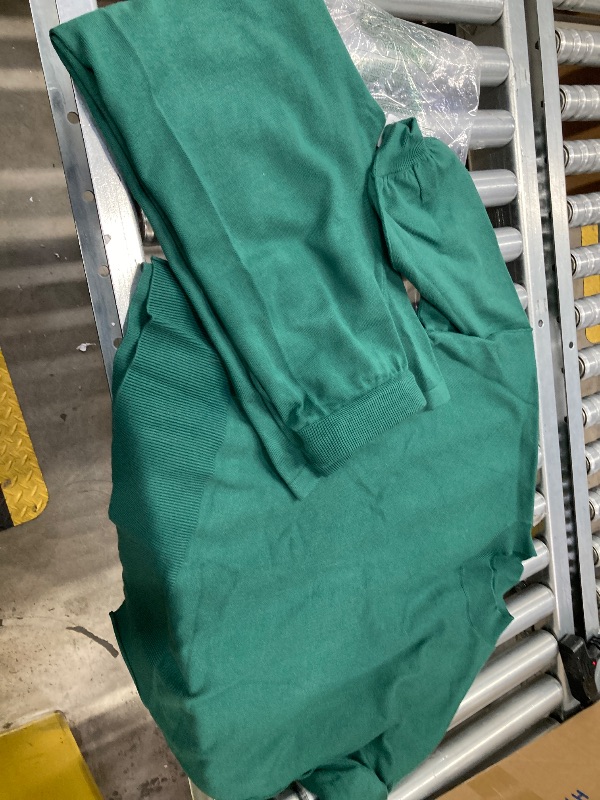 Photo 1 of ***SMALL PULL ON BACK OF SWEATSHIRT AS PICTURED*** Women 2 Piece Sweater Set Outfits Knit Tops Wide Leg Long Pants Matching Lounge Set Sweatsuit Green S***SMALL PULL ON BACK OF SWEATSHIRT AS PICTURED***