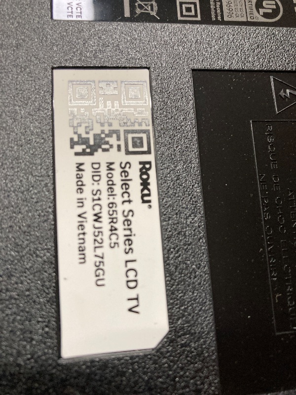 Photo 1 of **This TV is broken, it doesn't work, it's damaged, it's only sold by the piece. If your TV is missing a part, this is the optio****Roku Smart TV 2025 – 65-Inch Select Series, 4K HDR TV – RokuTV with Enhanced Voice Remote – Flat Screen LED Television with