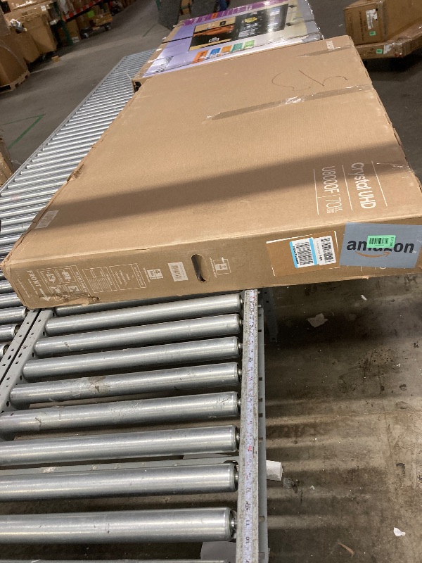 Photo 1 of **This TV is broken, it doesn't work, it's damaged, it's only sold by the piece. If your TV is missing a part, this is the optio****Samsung 70-Inch Class Crystal UHD U8000F 4K Smart TV (2025 Model) Endless Free Content, Crystal Processor 4K, MetalStream D