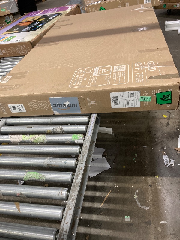 Photo 1 of *This TV is broken, it doesn't work, it's damaged, it's only sold by the piece. If your TV is missing a part, this is the optio****Samsung 75-Inch Class QLED Q7F Series Samsung Vision AI Smart TV (2025 Model, 75Q7F) Quantum HDR, Object Tracking Sound Lite