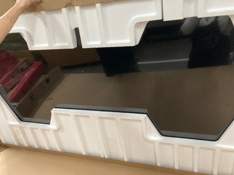 Photo 1 of *****This TV is broken, it doesn't work, it's damaged, it's only sold by the piece. If your TV is missing a part, this is the optio******Samsung 85-Inch Class Crystal UHD U8000F 4K Smart TV (2025 Model) Endless Free Content, Crystal Processor 4K, MetalStr