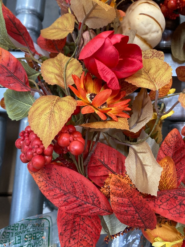 Photo 1 of ***(DAMAGE -SELLING AS IS ONLY)*** Waipfaru Fall Wreaths for Front Door Outside, 16 Inch Fall Decorations for Home, Large Autumn Wreath with Pumpkin for Indoor Outdoor Porch Thanksgiving Farmhouse Harvest Decor  ***(DAMAGE, BROKEN STEMS/PARTS, MISSING PIE