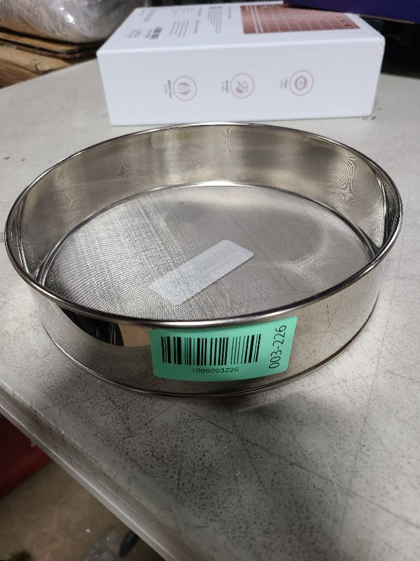 Photo 1 of 1 Pack Flour Sifter,Stainless Steel Fine Mesh Strainers Flour Sieve,60 Mesh Round Sifter for Baking Cake Bread (6-Inch and 8-Inch)