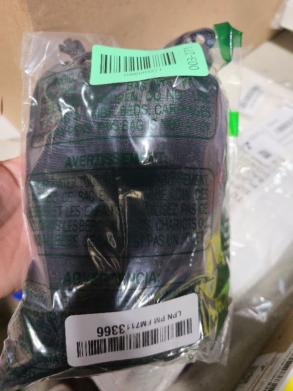 Photo 1 of 1 PcsInflatable Travel Pillows for Sleeping Airplane Inflatable Neck Pillow for Traveling Pillow Inflatable Travel Neck Pillows for Airplanes Sleeping, Train, Car, Office, with Eye Masks, Earplugs