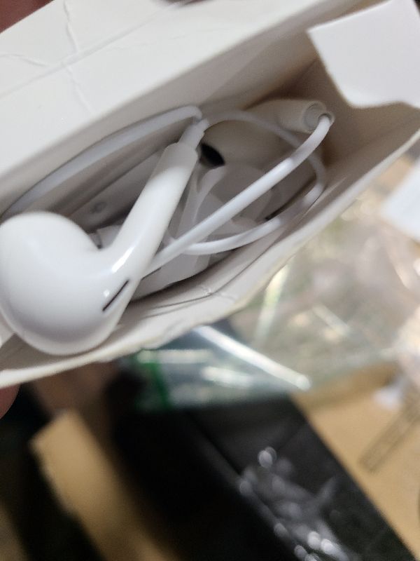 Photo 1 of 2 Packs USB C Headphones for iPhone 17/16/15 Earbuds, Type C Earphones with Mic & Remote Control Noise Cancelling for iPhone 17 16 15 Pro Max Plus, iPad Pro, Galaxy S25/S24/Ultra Note 10/20 and More