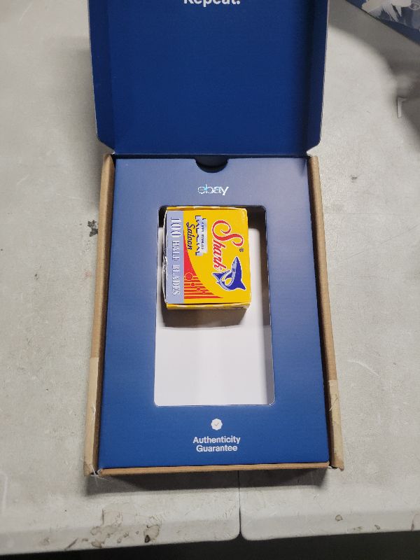 Photo 1 of 100 Shark Super Stainless Straight Edge Barber Razor Blades for Professional Barber Razors