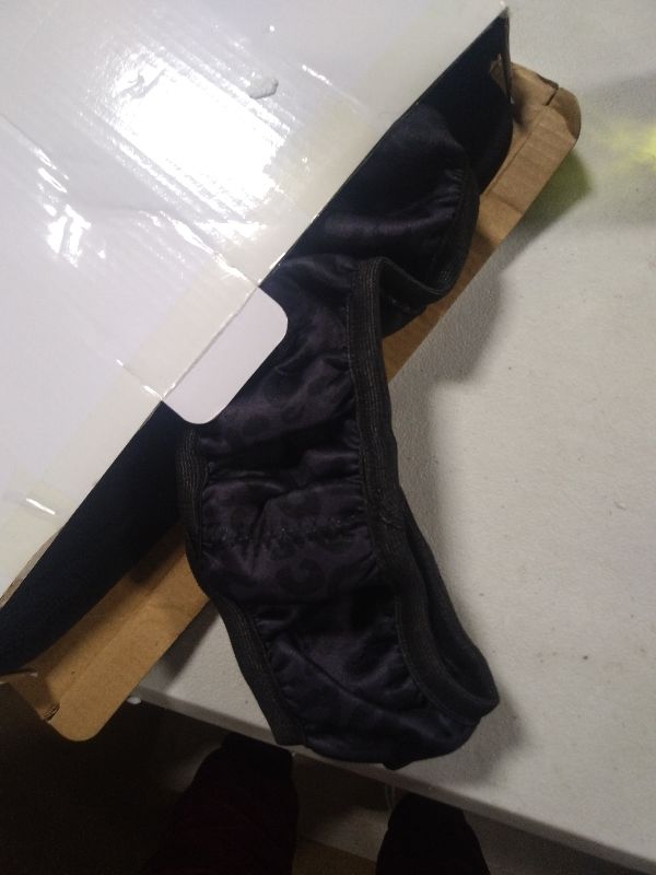 Photo 1 of 10 Pieces Leopard Print Car Steering Wheel Cover Center Console Armrest Pad Headrest Seat Belt Cover Handbrake Cover Keychain Coaster Full Set Car SUV(Leopard Print