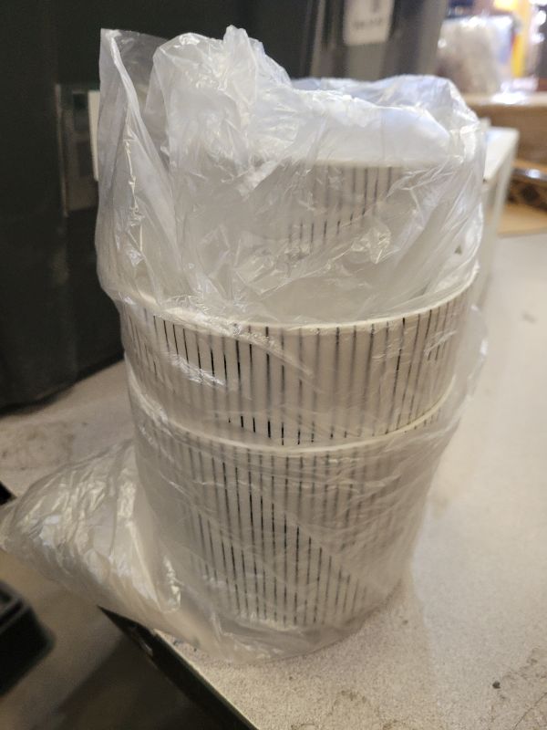 Photo 1 of 
4 Pcs Self Watering Planter Pots, Indoor Plant Plastic Flower Pot with Transparent Visible Water Storage Tank Drainage Hole, Suitable for Indoor and Outdoor Gardens Plant Pot-Stripe