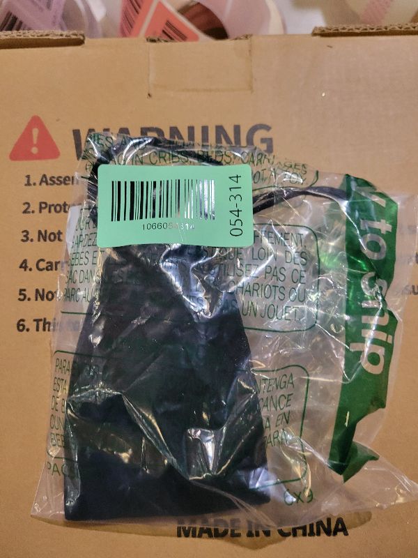 Photo 1 of 1 PC Retractable Nurse Watch Clip On with Secondhand Stethoscope Lapel Fob Pocket for Doctor Nurse Simple Silicone Cover for Women and Men