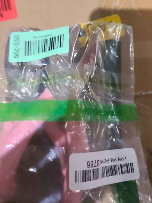 Photo 1 of 1/4 Inch Star Single Hole Punch, Handheld Paper Craft Puncher with Pink Soft Grip Handle for Home, Office & Classroom