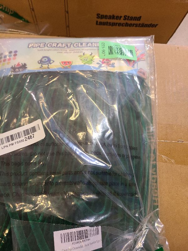 Photo 1 of 100 Pieces  Cleaners Chenille Stem, Green Pipe Cleaners Set for DIY Arts Crafts Decorations (Green)
