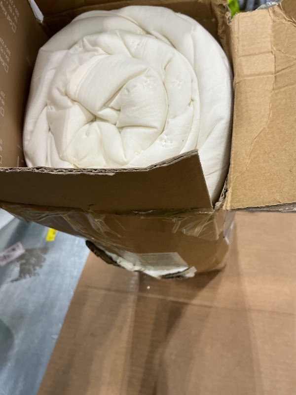 Photo 1 of ****The measurement is unknown****.WDCOZY Ivory Twin Quit Size Bedding Sets with Pillow Sham, Lightweight Soft Bedspread Coverlet, Quilted Blanket Thin Comforter Bed Cover for All Season, 2 Pieces, 68x90 inches