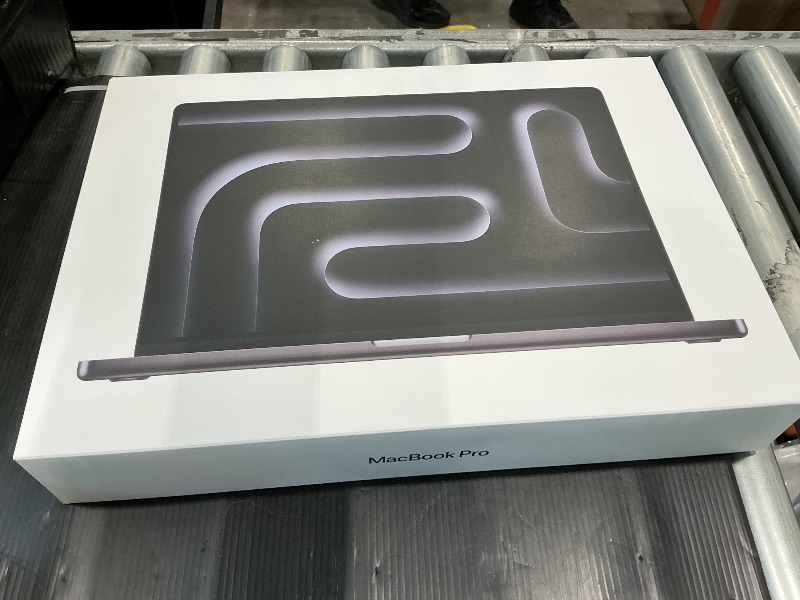 Photo 1 of Apple 2024 MacBook Pro Laptop with M4 Max, 14?core CPU, 32?core GPU: Built for Apple Intelligence, 16.2-inch Liquid Retina XDR Display, 36GB Unified Memory, 1TB SSD Storage; Space Black
