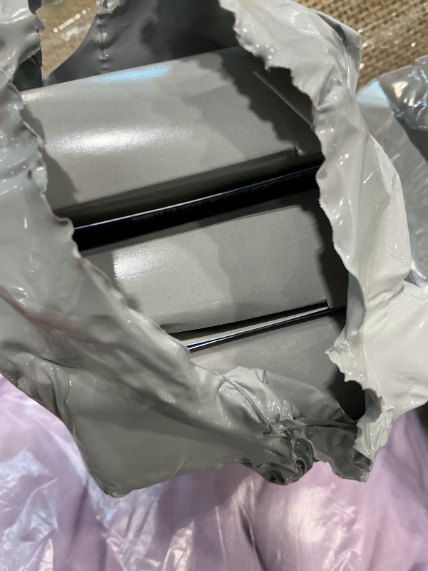 Photo 1 of *MISSING PARTS UNKNOWN*
Oral-B Threader Floss 30 Count: 6 Envelopes of 5 Threaders (Pack of 3)