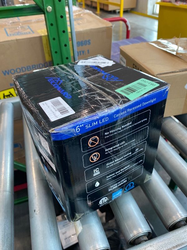 Photo 1 of *USED*
Meconard 6 Pack 6 Inch 5CCT LED Recessed Lighting with Night Light, 2700K/3000K/3500K/4000K/5000K Selectable Ultra-Thin LED Recessed Ceiling Lights, 12W=110W, 1050LM, Dimmable Canless Wafer Downlight