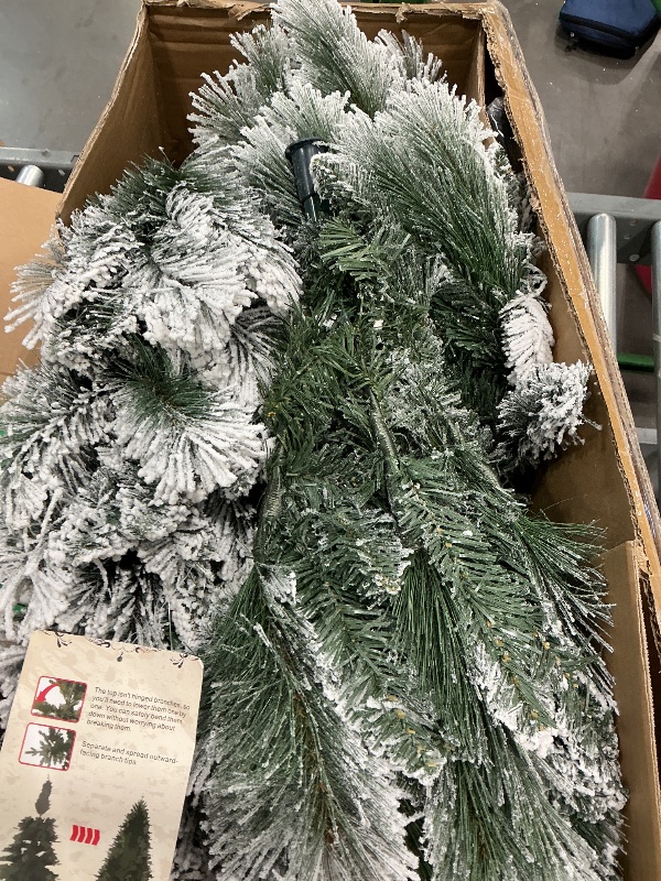 Photo 1 of *MISSING PARTS UNKNOWN*
5 Ft Unlit Snow Flocked Christmas Tree, Artificial Xmas Tree with 518 PVC/PE Realistic Branch Tips, Metal Stand Decor for Holiday, Party, Home Easy to Assemble