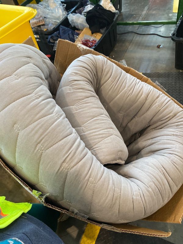 Photo 1 of *MINOR DAMAGE - USED*
Premium Foam Japanese Futon Floor Mattress Queen Size 60"x 80",100% High Density Foam Comfortable Floor Mattress,3.2" Thicken Foldable Sleeping Pad,Dormitory Tatami Mat,for Adult and Kids (Gray)