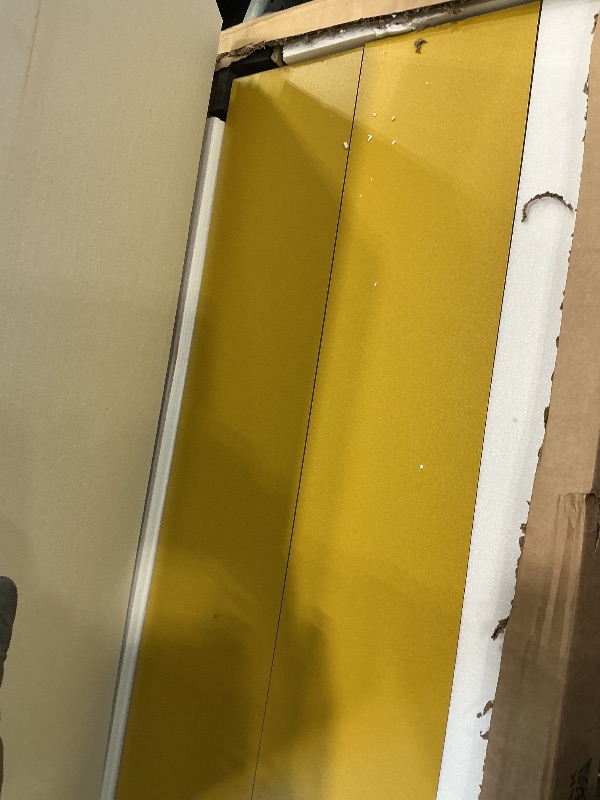 Photo 1 of *PARTIAL SET - ONLY box 2/2, Missing box 1/2*
Coffee table partial one of two boxes Box No. 2