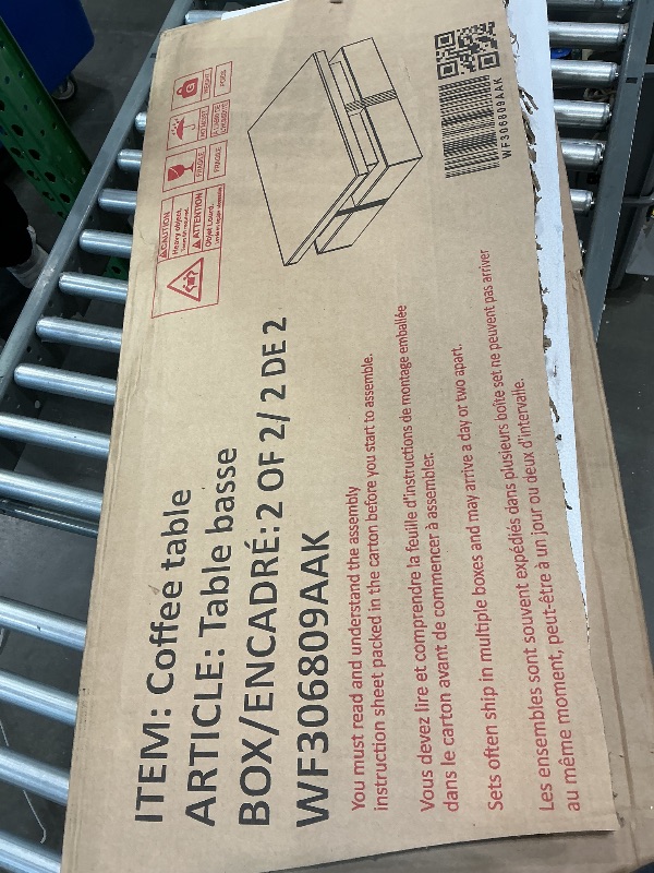 Photo 1 of *PARTIAL SET - ONLY box 2/2, Missing box 1/2*
Coffee table partial one of two boxes Box No. 2