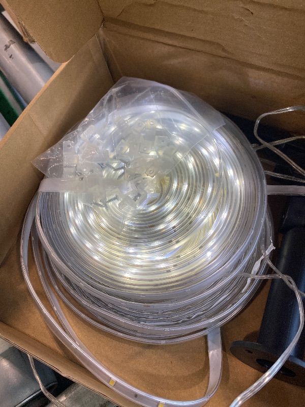 Photo 1 of *USED*
Solar LED Strip Lights Outdoor, 540 LED Long Strip Lights IP68 Fully Waterproof Acrylic Tape with Remote Self-adhesive, Cuttable Auto ON/OFF Rope Lights for Patio Pool Camping Decor (Cool White)