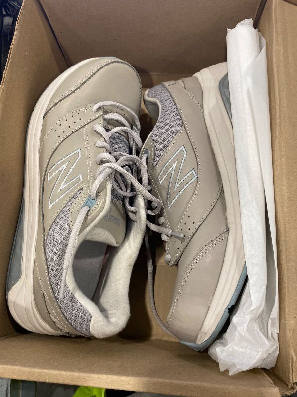 View 3 of **MINOR DAMAGE - USED**
New Balance Women's 928 V3 Lace-Up Walking Shoe, US Women's 8.5