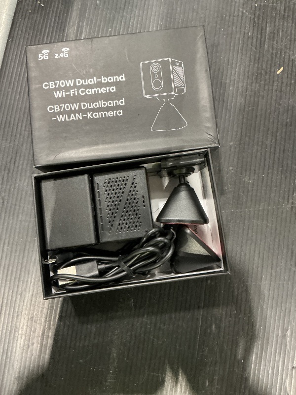 Photo 1 of dual band Wi-Fi camera