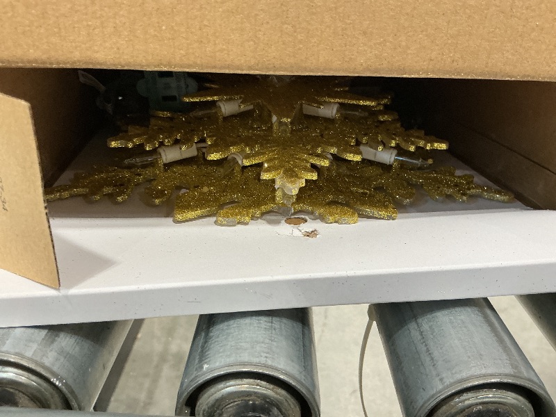 Photo 1 of **MAJOR DAMAGE**
Brizled Lighted Tree Topper, 9.25’’ Gold Glitters Plated Snowflake Christmas Tree Topper with 20 Count Warm White Lights, UL Listed Plugin Xmas Treetop for Xmas Home Holiday Decorations