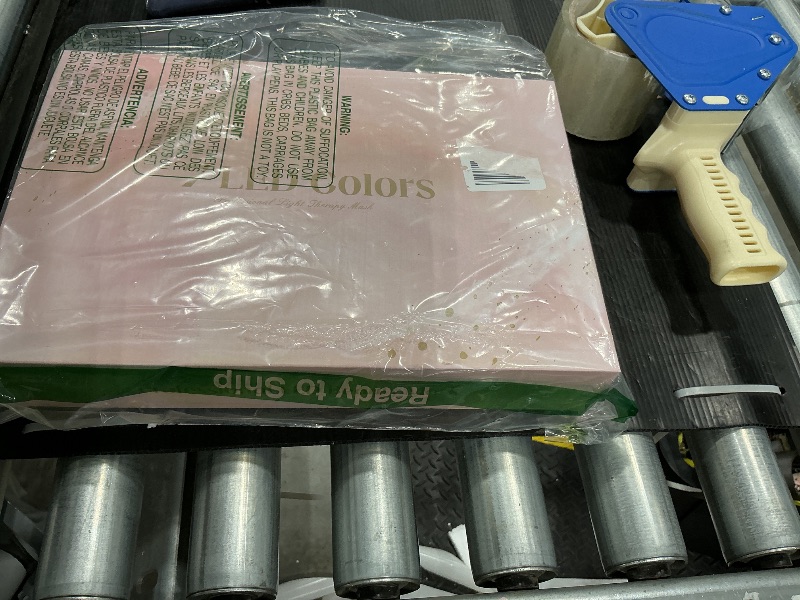 Photo 1 of SDKWDH Red Light Therapy for Face, Led Face Mask Light Therapy, 7 Colors LED Face Mask Light Therapy At Home, Pink