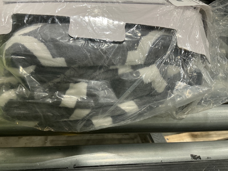 Photo 1 of **MISSING PARTS**
Homemate Heated Blanket Electric Throw - 50“x60“ Heating Blanket with 10 Fast Heat Levels 8 Hours Auto Off Soft Cozy Flannel Over-Heated Protection ETL Certification Keep Warming in Home