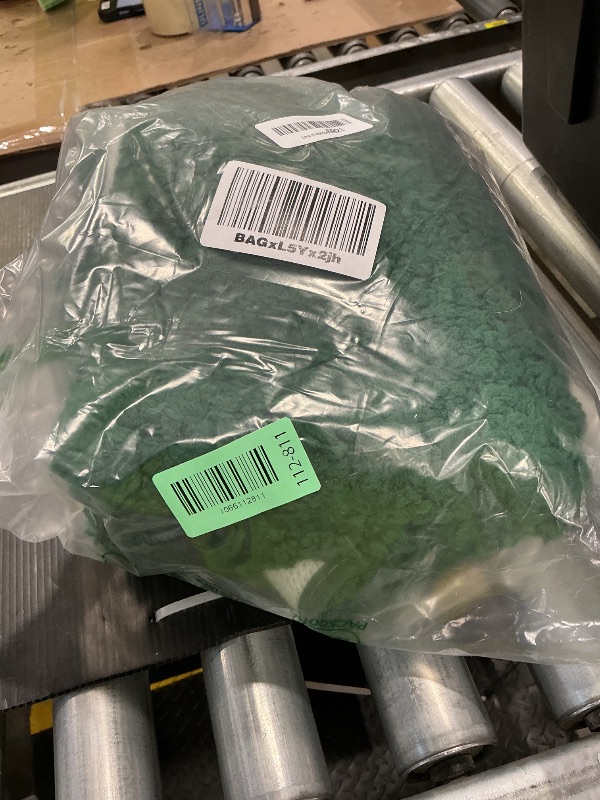 Photo 1 of ***VERY USED*** MIULEE Dark Green Bathroom Rugs Set 2 Piece, Non Slip Bath Mat with Absorbent Microfiber, Ultra Soft Thick Rugs for Bathroom Floor Tub Shower Christmas Decor, Machine Washable (16 x 24 Inches)