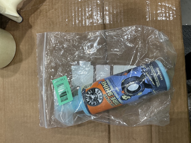 Photo 1 of **MISSING PARTS - Missing Applicators**
Chemical Guys Tire Kicker Sprayable Extra Glossy Tire Shine with Applicators (Works on Rubber, Vinyl & Plastic) Safe for Cars, Trucks, Motorcycles, RVs & More, 16 fl oz