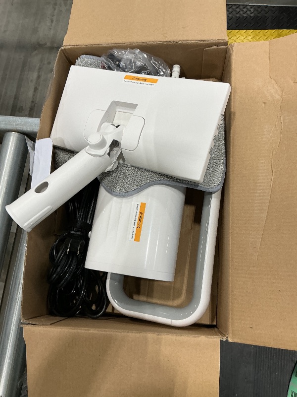 Photo 1 of *USED*
6 in1 Rotated Steam Mop Cleaner with 2 Modes, 2 Microfiber Pads, 400ML Removable Tank, 23FT Power Cable, Detachable Steam Cleaner for Floor, Laminate Floor, Tiles Cleaning (Sky White)