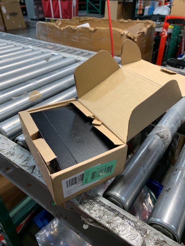 Photo 1 of ***PARTS ONLY*** ***NONFUNCTIONAL*** MokerLink 8 Port Gigabit Unmanaged Ethernet Switch, 8 x 100/1000Mbps Ports, Home Office Network Hub Splitter, Metal Desktop & Wall Mount Network Switch