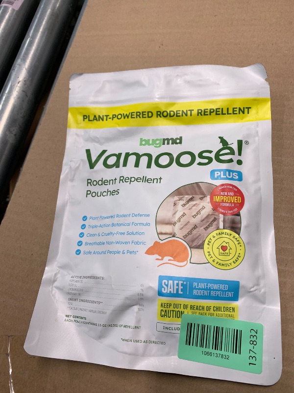 Photo 1 of ***FACTORY SEALED***BugMD Vamoose Plus Peppermint Oil Mouse Repellent Pouches | Natural Mice Repellent Indoor & Rat Deterrent for House, Garage, RV, Car & Storage | Plant-Powered Rodent Control - 1 Pack - 4 Pouches